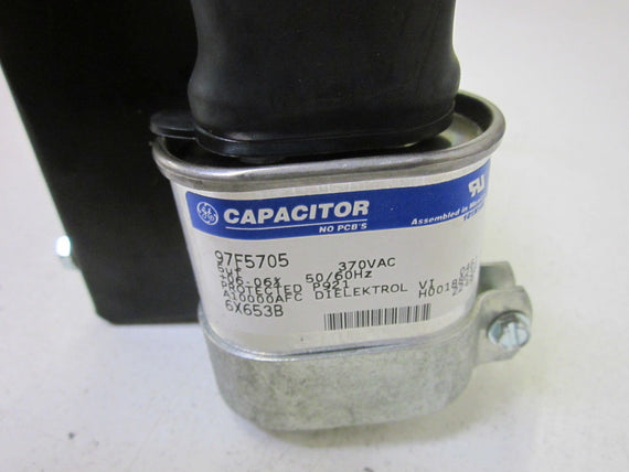 GE 97F5705 CAPACITOR *USED*