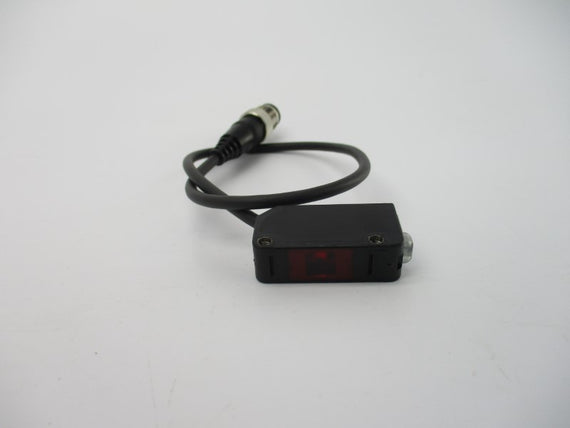 KEYENCE PZ-M53P 12-24VDC (AS PICTURED) NSNP