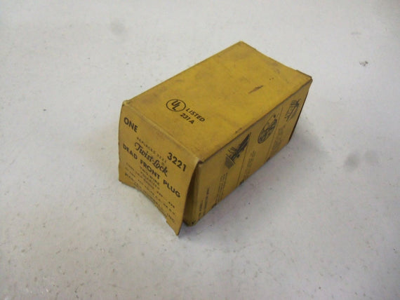 TWIST-LOCK 3221 *NEW IN BOX*