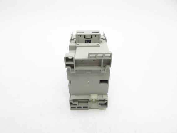 ALLEN BRADLEY 100-C09D10 SER. A 110/120V 32A (WH) NSMP