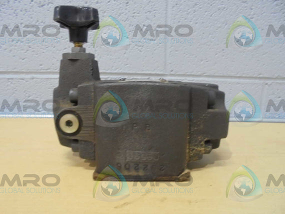 VICKERS  XG062B30  REDUCING VALVE  * NEW NO BOX *