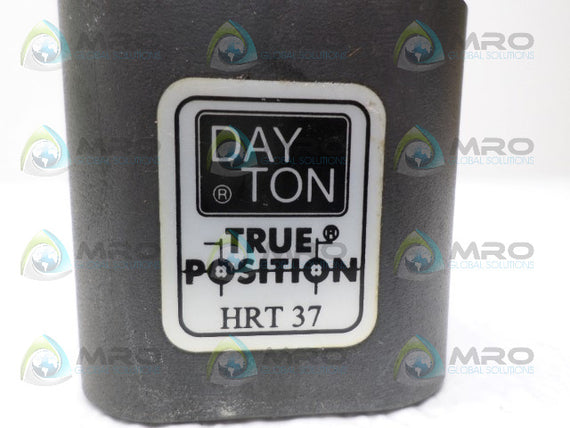 DAYTON HRT37 BALL LOCK PUNCH RETAINER *NEW NO BOX*