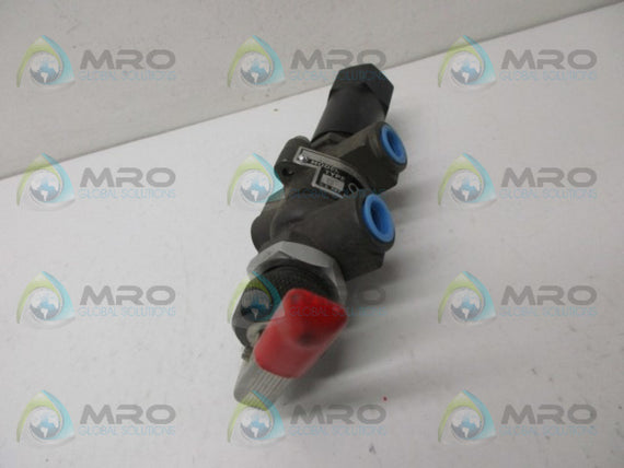 AMOT 4057D025H2 3-WAY PILOT VALVE *NEW NO BOX*