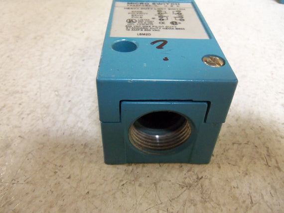 MICROSWITCH LSM2D LIMIT SWITCH * USED *