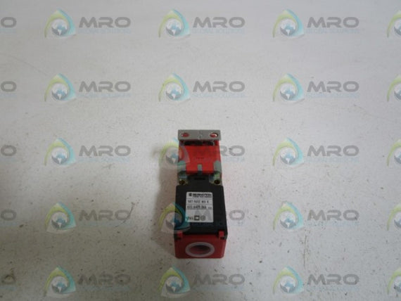 BERNSTEIN SAFETY INTERLOCK SWITCH SKT-SU1ZM3X * NEW NO BOX *