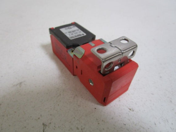 BERNSTEIN SAFETY INTERLOCK SWITCH SKT-SU1ZM3X * NEW NO BOX *