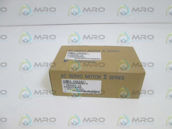 YASKAWA AC SERVO MOTOR SGMAS-04A2A21 *NEW IN BOX*