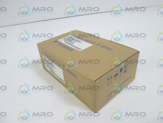 YASKAWA AC SERVO MOTOR SGMAS-04A2A21 *NEW IN BOX*