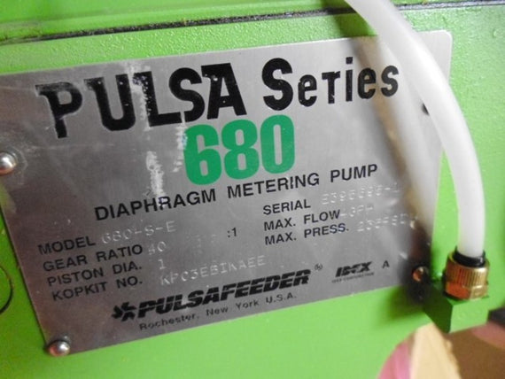 PULSAFEEDER 680 SERIES 680-S-E DIAPHRAGM METERING PUMP * NEW IN BOX *