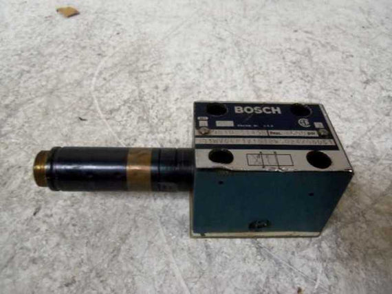 BOSCH 081WV06P1V1012WS024/00D51 SOLENOID VALVE 9810231438 (AS PICTURED) * USED *