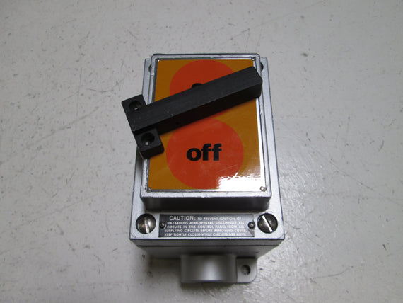 RED DOT EFD-T12 SNAP SWITCH * USED *