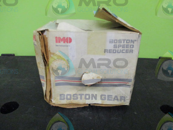 BOSTON GEAR F621A-2.5-B7 GEAR SPEED REDUCER (AS PICTURED-BOX) * NEW IN BOX *