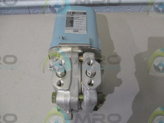 FOXBORO 13A-HS2 DIFFERENTIAL PRESSURE TRANSMITTER * NEW NO BOX *