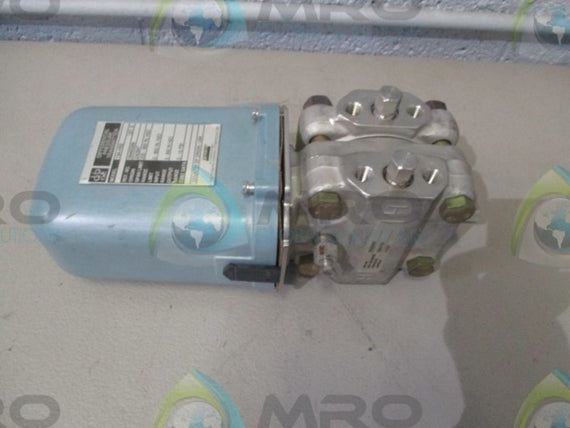 FOXBORO 13A-HS2 DIFFERENTIAL PRESSURE TRANSMITTER * NEW NO BOX *