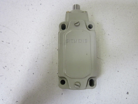 SIEMENS 3SE3120-1C*USED*