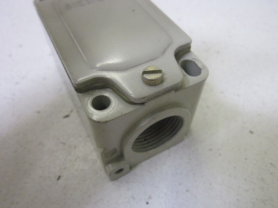 SIEMENS 3SE3120-1C*USED*