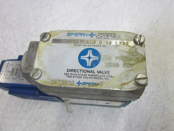 SPERRY VICKERS DG4V-3-2A-W-B-10-S324 110/120V DIRECTIONAL PILOT VALVE  *USED*